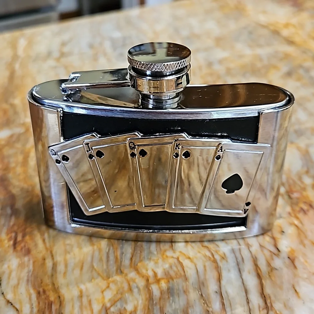 Royal Flush Hidden Flask Belt Buckle